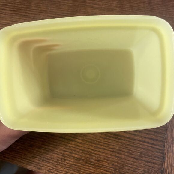 Vintage Tupperware Shelf Saver Yellow Storage Container 1243-10 w/Lid - Picture 4 of 5